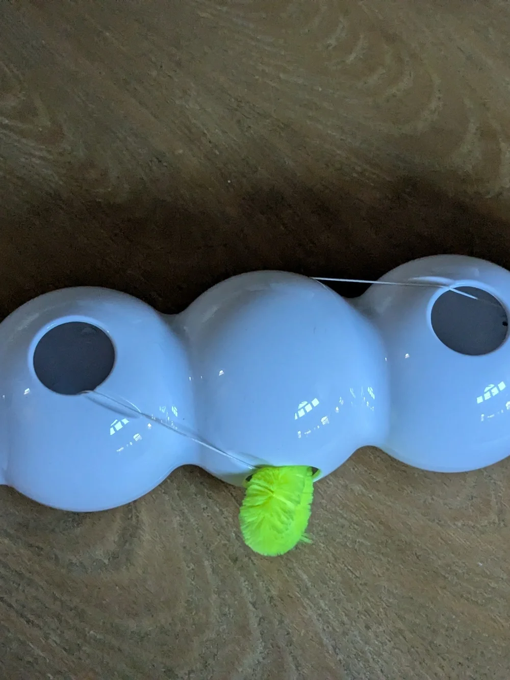 Source Unknown White Cat Interactive Toy with Neon Green Tail